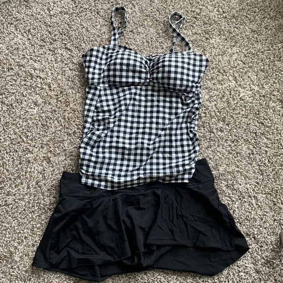 Maternity tankini with skirt bottom - Picture 1 of 4